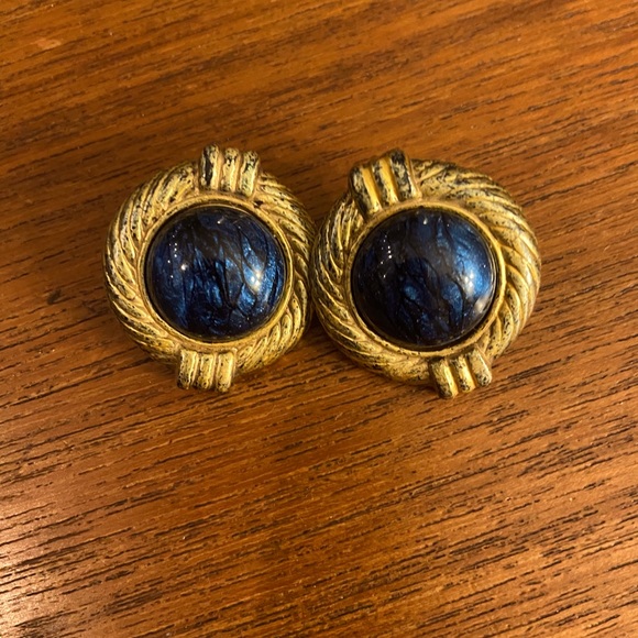 Vintage necklace and earrings set
